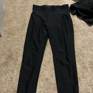 Black tight leggings